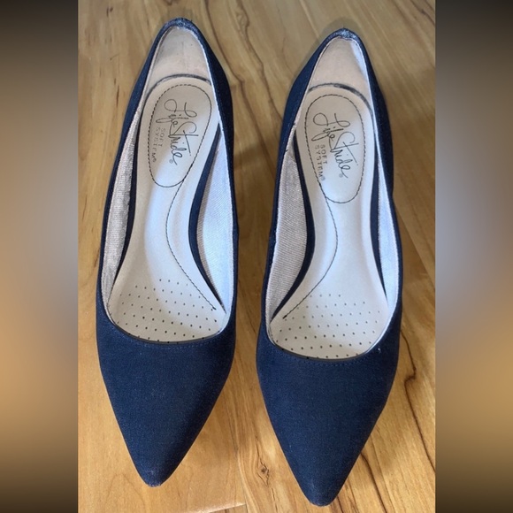 Life Stride Womens Navy Pumps - Picture 3 of 8